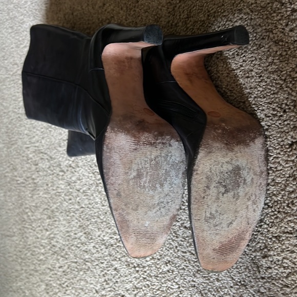 BCBG MaxAzria knee high high heel boots. Size 8/38 - Picture 8 of 11